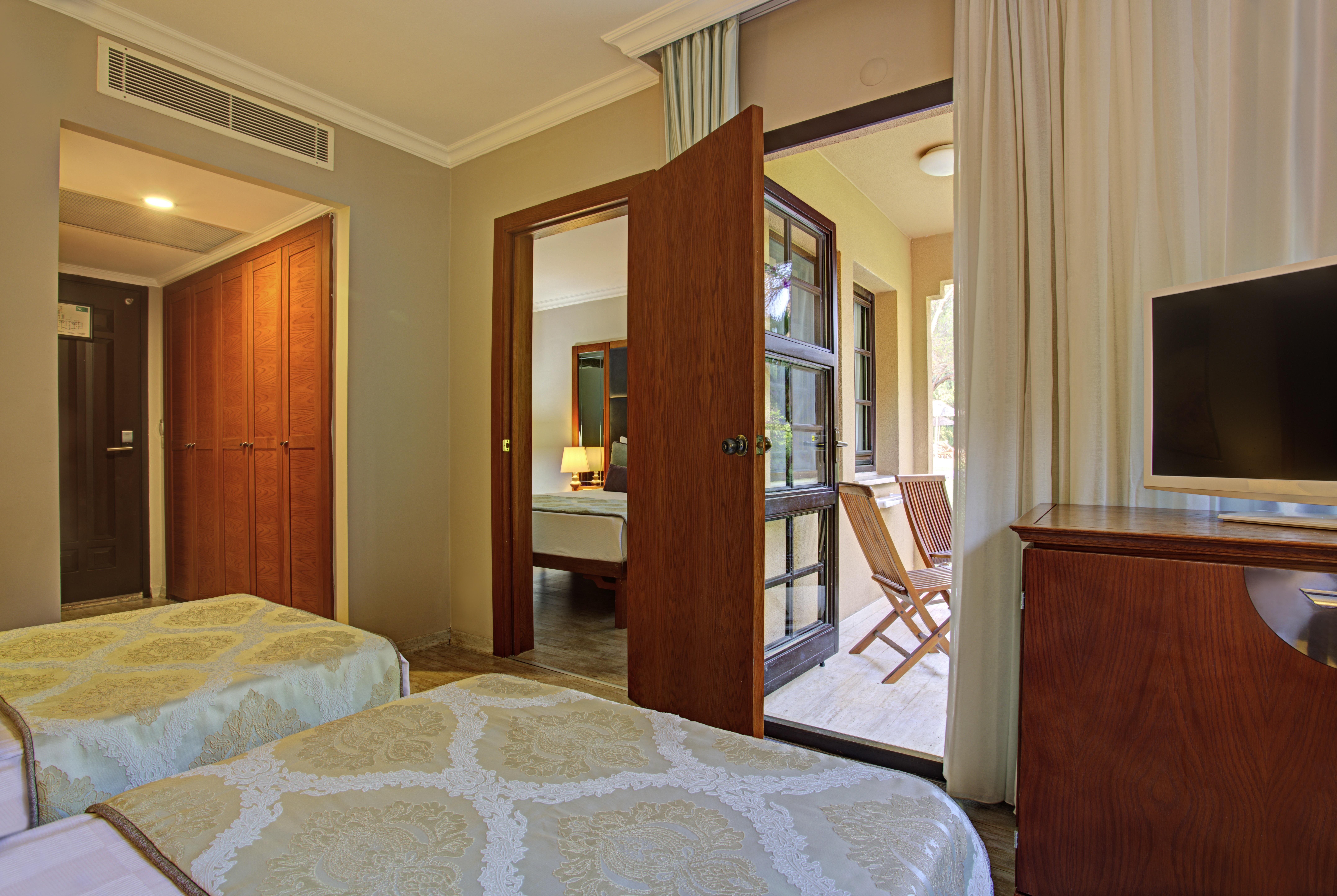 Asteria Family Resort Belek Antalya Exteriör bild A room at the hotel