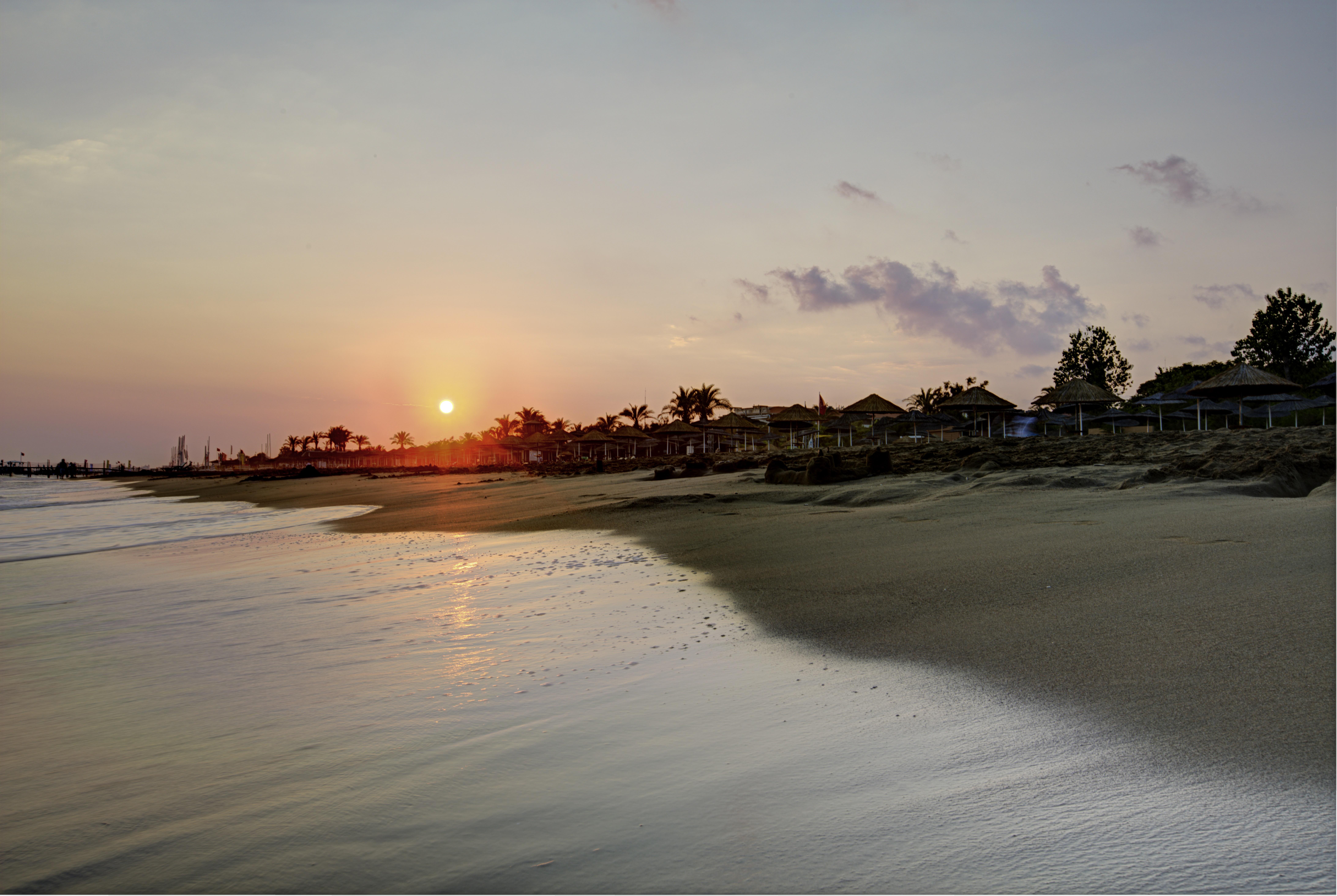 Asteria Family Resort Belek Antalya Exteriör bild Sunset at the beach