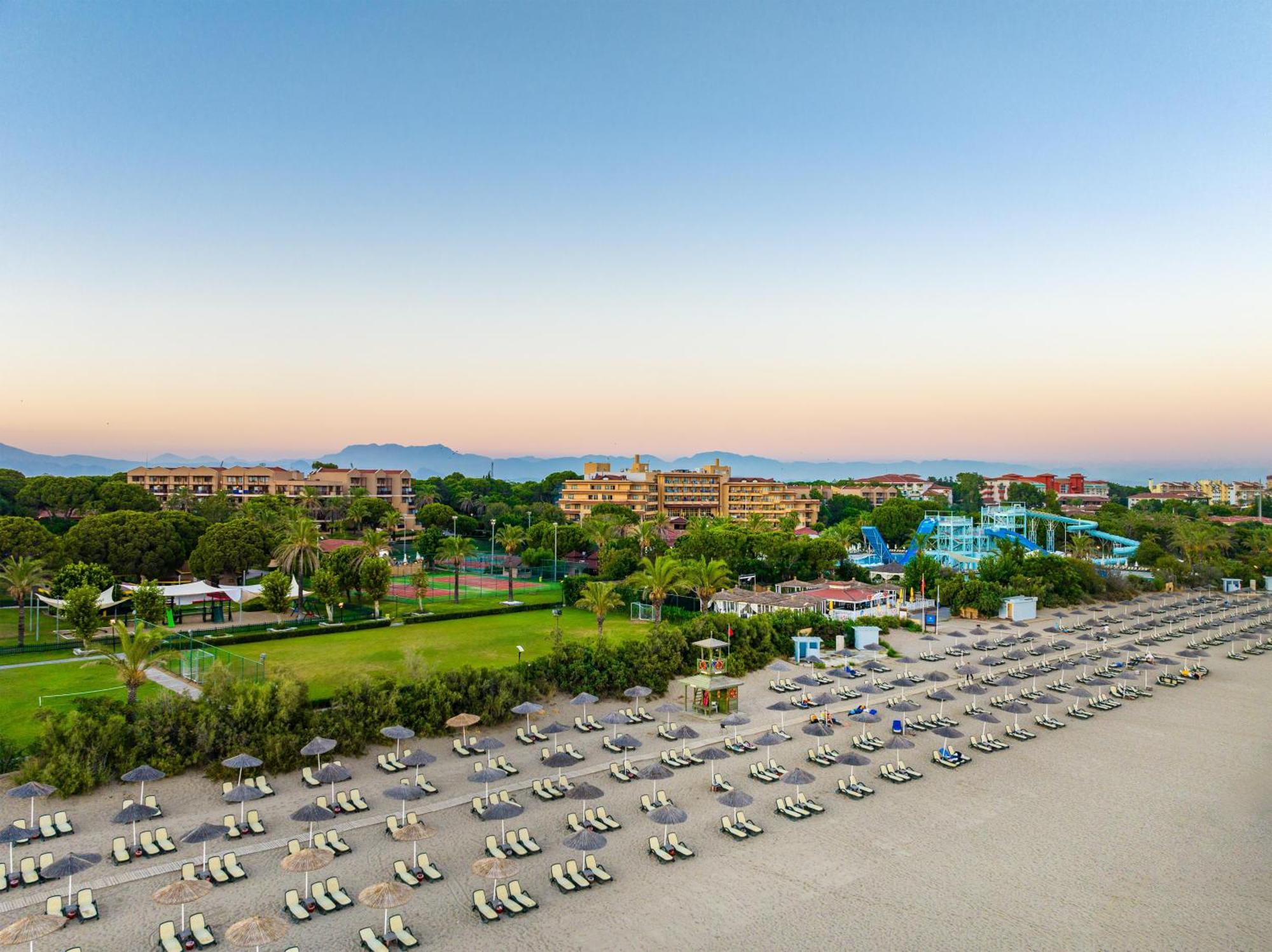 Asteria Family Resort Belek Antalya Exteriör bild Aerial view of the beach