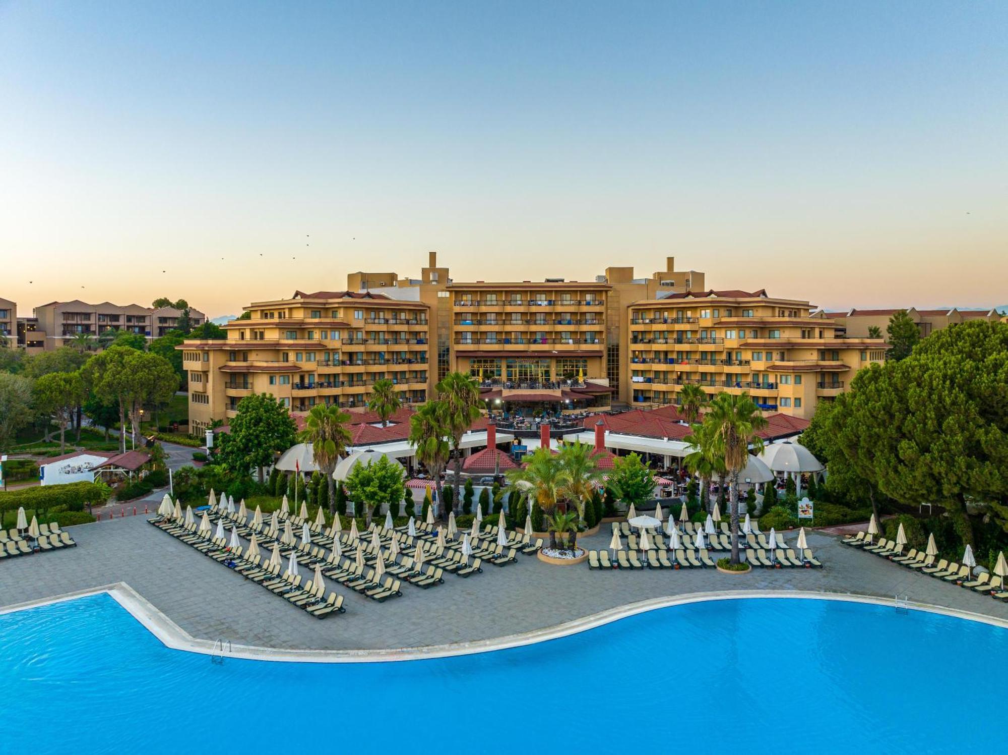 Asteria Family Resort Belek Antalya Exteriör bild The hotel in 2016