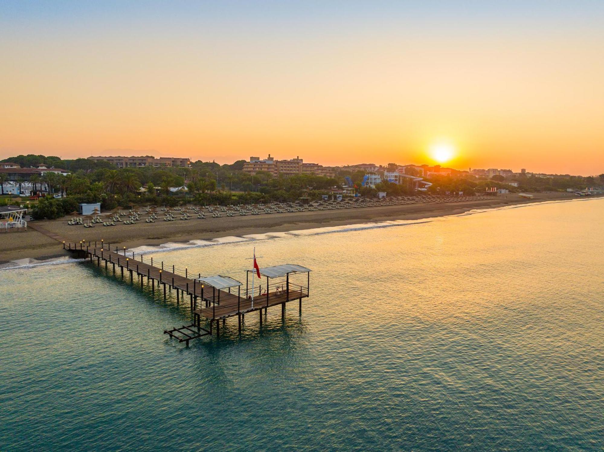 Asteria Family Resort Belek Antalya Exteriör bild Sunset at Ladies Beach