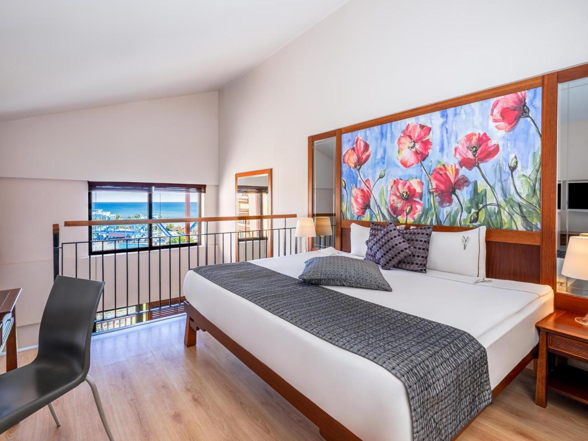 Asteria Family Resort Belek Antalya Exteriör bild A bedroom at the hotel